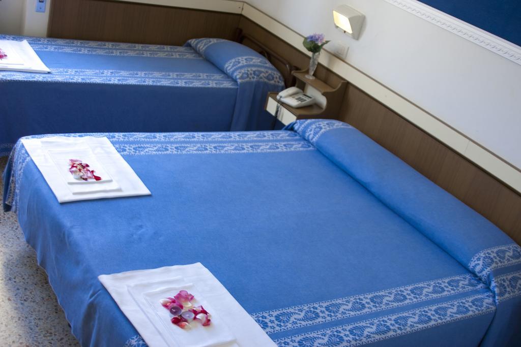 Hotel Niagara Marotta Phòng bức ảnh